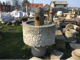 Historischer Brunnen Naturstein /Sandstein, das Original